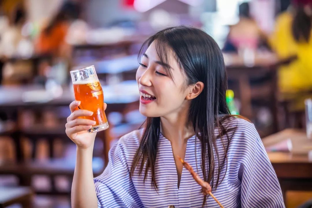 報(bào)告:我想去百威中國那個(gè)啤酒展覽館打卡品美酒佳肴|國潮范這么閃 - 第30張 - 會展活動策劃CCASY.COM 報(bào)告:我想去百威中國那個(gè)啤酒展覽館打卡品美酒佳肴|國潮范這么閃 - 第30張
