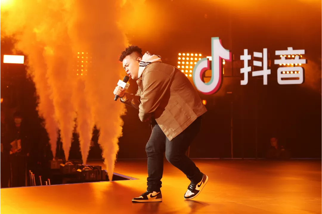 高調少年-抖音大學生音樂賽事活動策劃決賽夜為高調青春正名 - 第22張 - 會展活動策劃CCASY.COM 高調少年-抖音大學生音樂賽事活動策劃決賽夜為高調青春正名 - 第22張